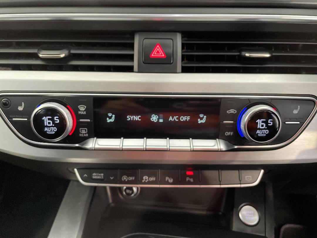 Photo '30' of Audi A4