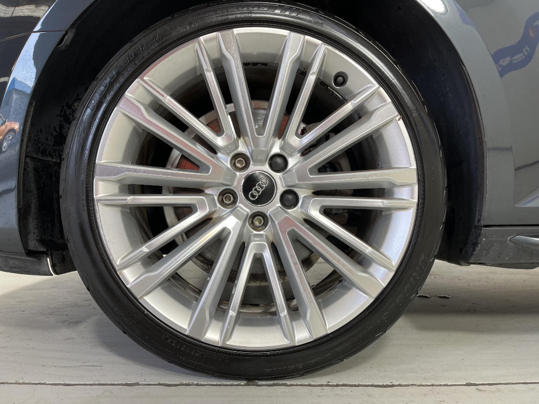 Photo '10' of Audi A4