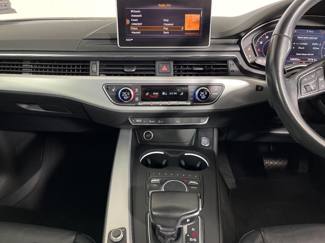 Photo '18' of Audi A4