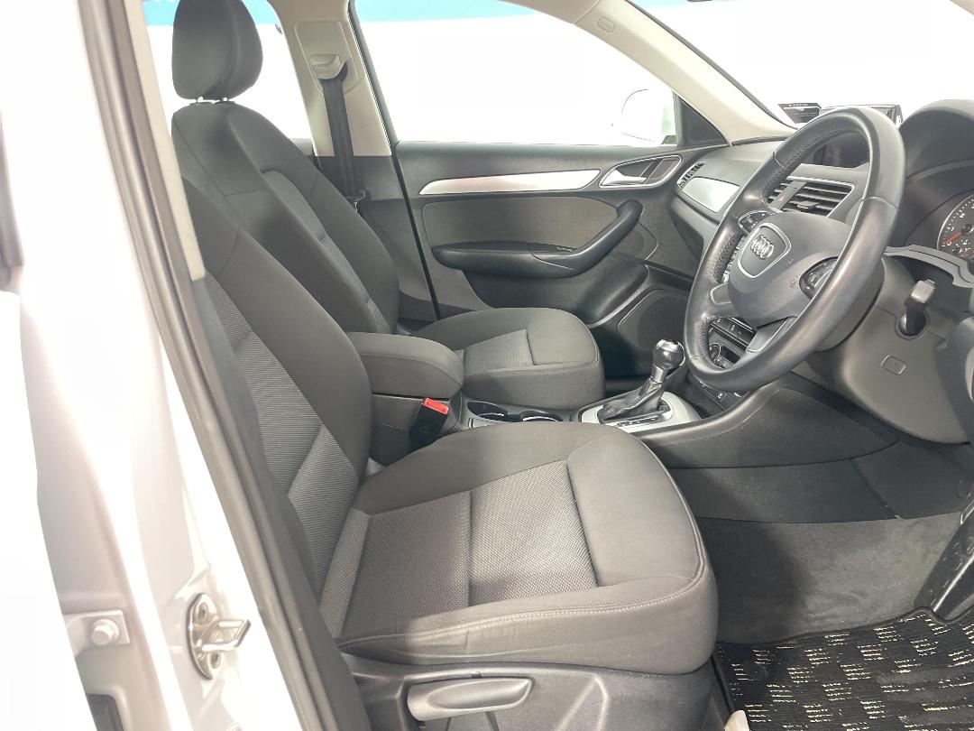 Photo '16' of Audi Q3