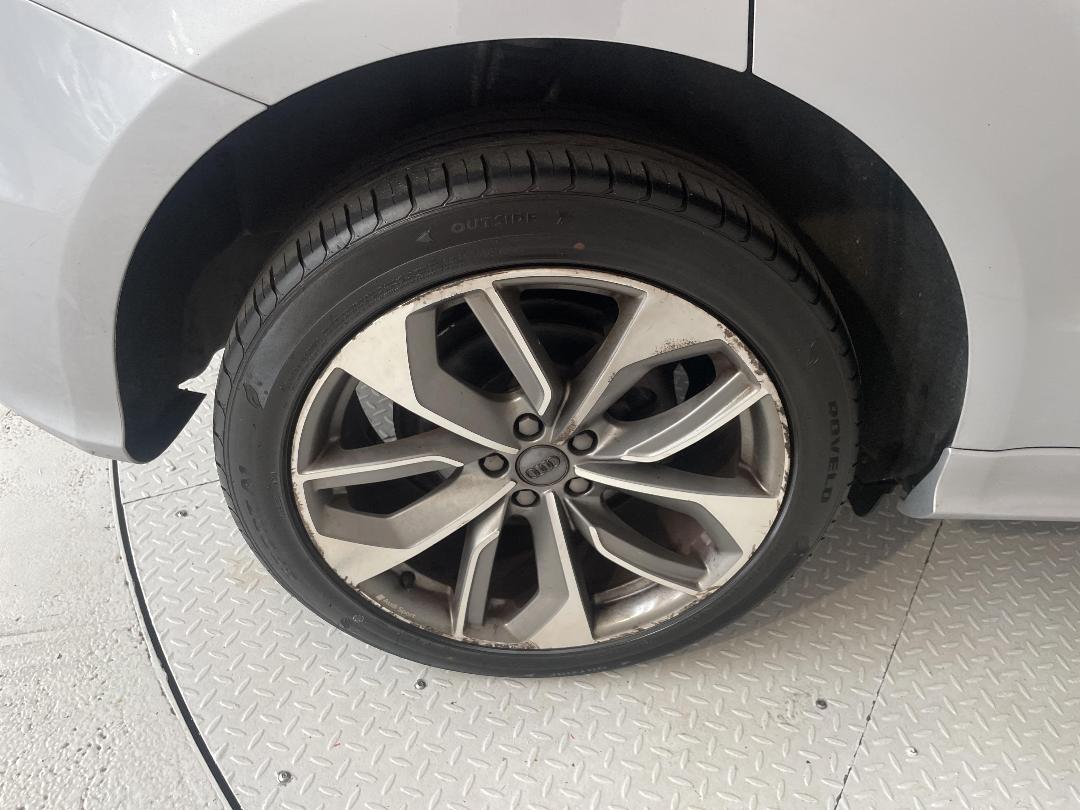 Photo '12' of Audi Q5