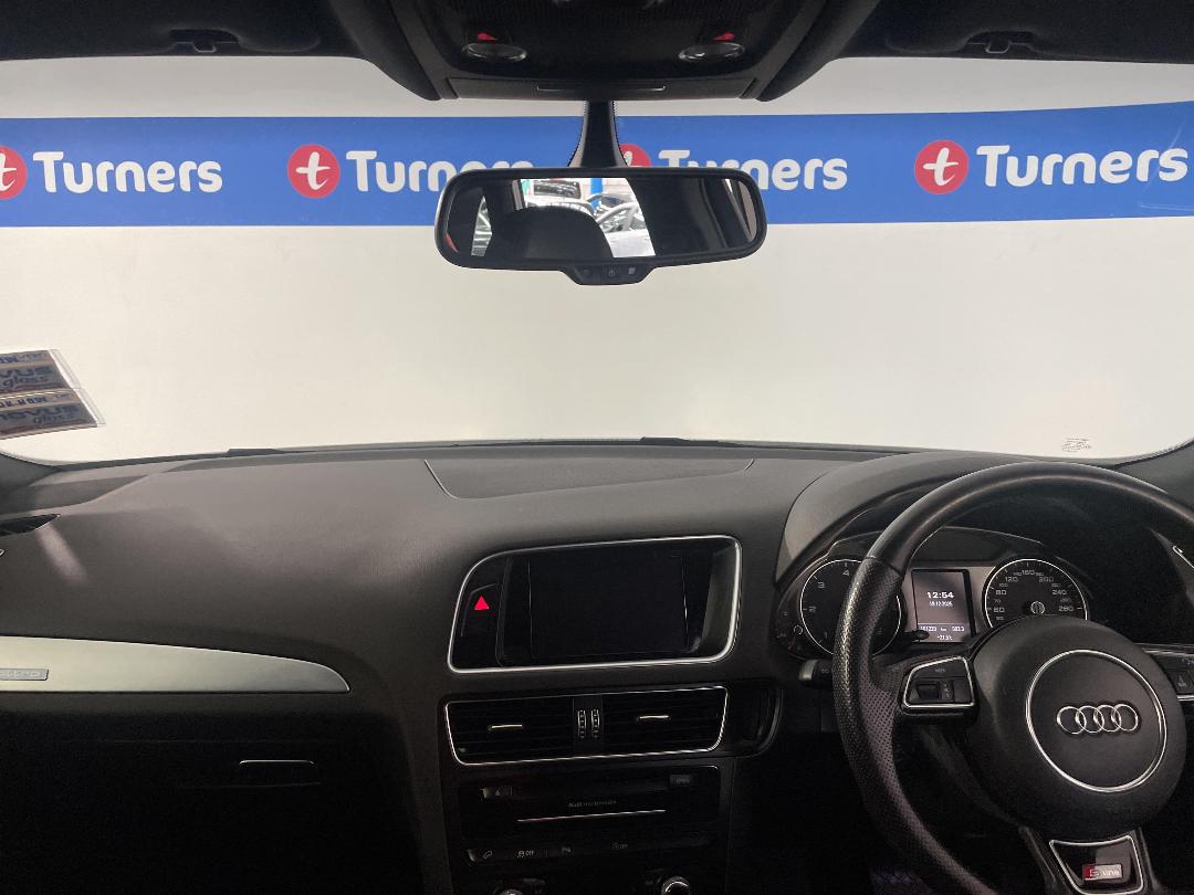 Photo '17' of Audi Q5