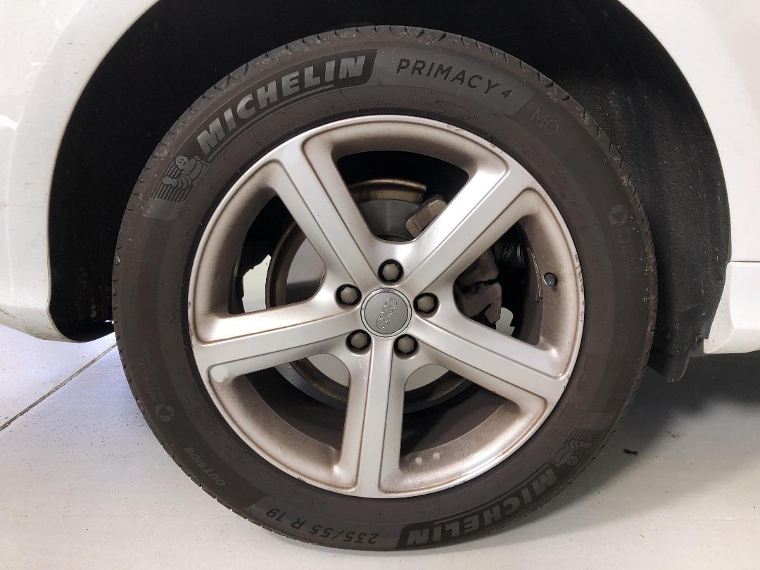 Photo '12' of Audi Q5 Photo '12' of Audi Q5