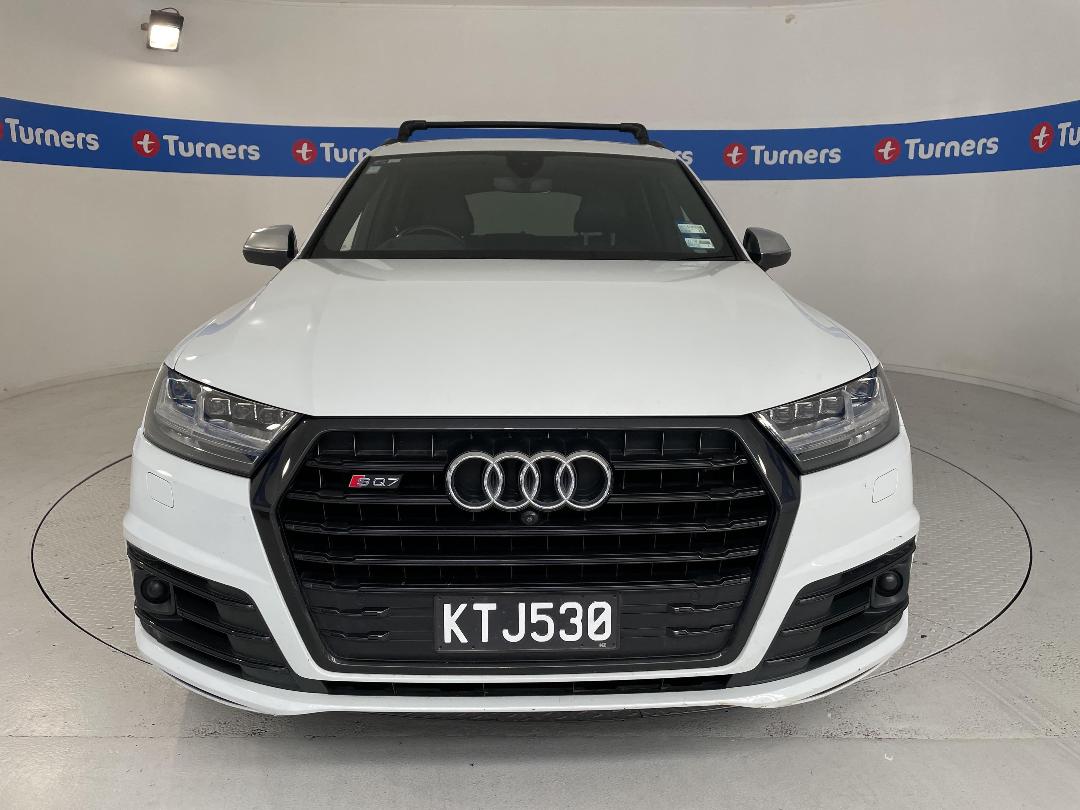 Photo '2' of Audi Q7 Photo '2' of Audi Q7