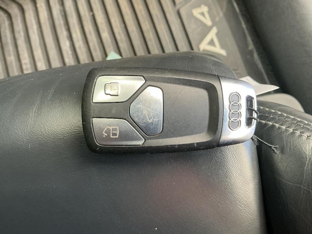 Photo '27' of Audi S4 S4 Avant 3.0 Tfsi Q Photo '27' of Audi S4 S4 Avant 3.0 Tfsi Q