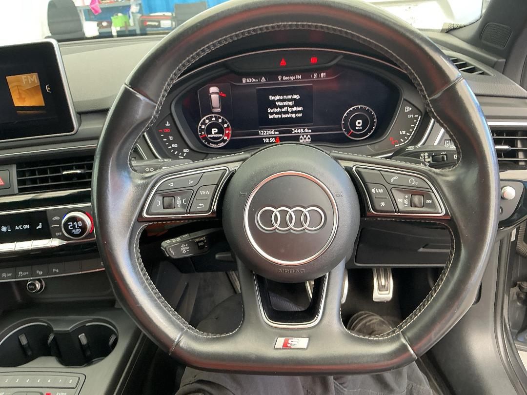 Photo '9' of Audi S4 S4 Avant 3.0 Tfsi Q Photo '9' of Audi S4 S4 Avant 3.0 Tfsi Q