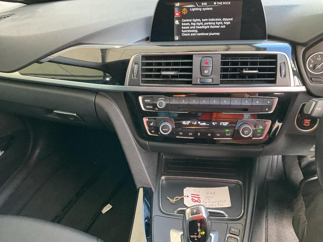 Photo '18' of BMW 3 Series 318I