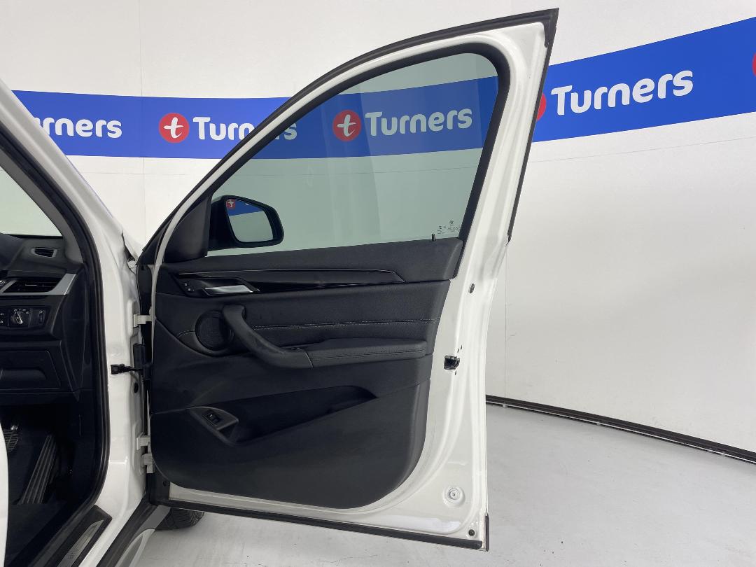 Photo '15' of BMW X1 Photo '15' of BMW X1