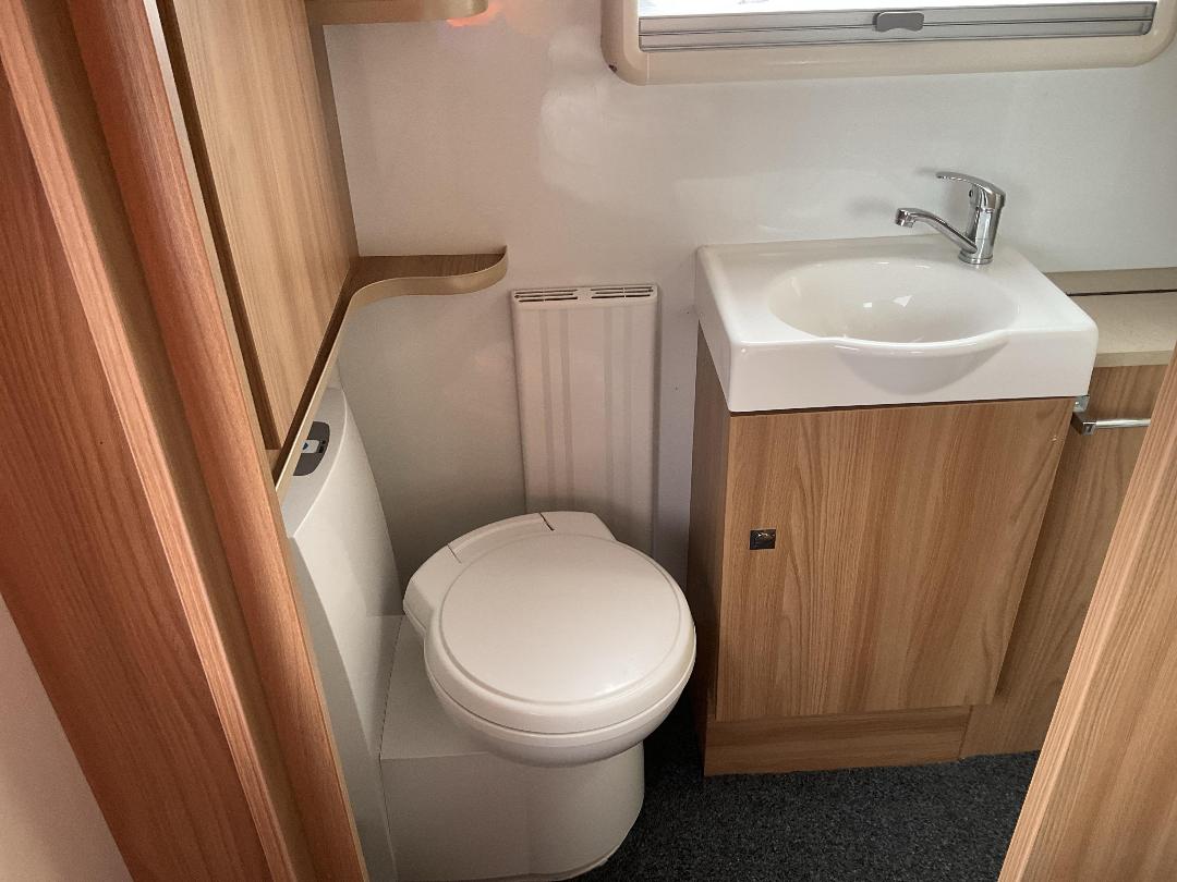 Photo '15' of CARAVAN BAILEY VIGO Caravan - Single