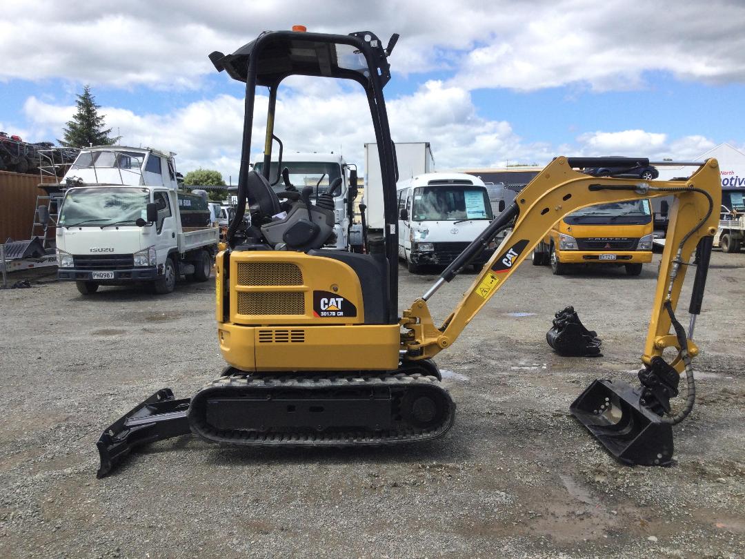Photo '22' of Caterpillar 301.7 D Excavator