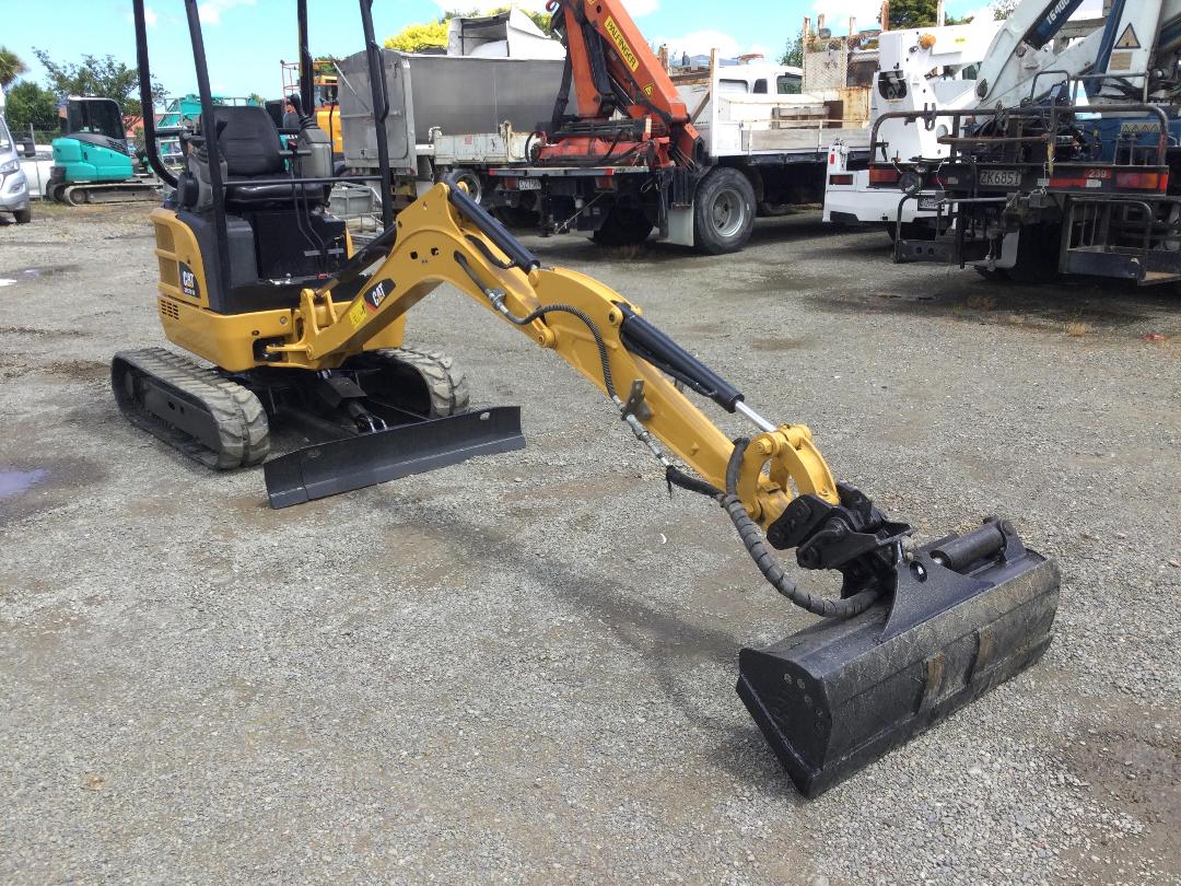 Photo '20' of Caterpillar 301.7 D Excavator