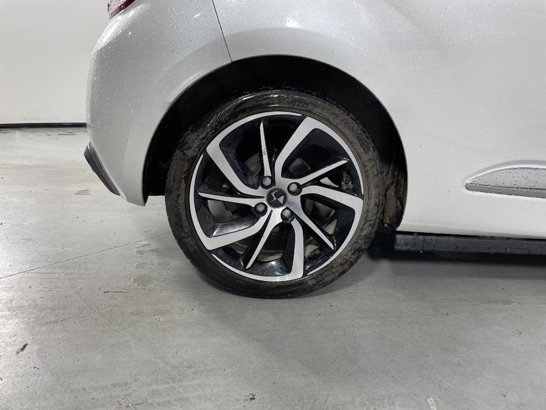 Photo '12' of Citroen DS3