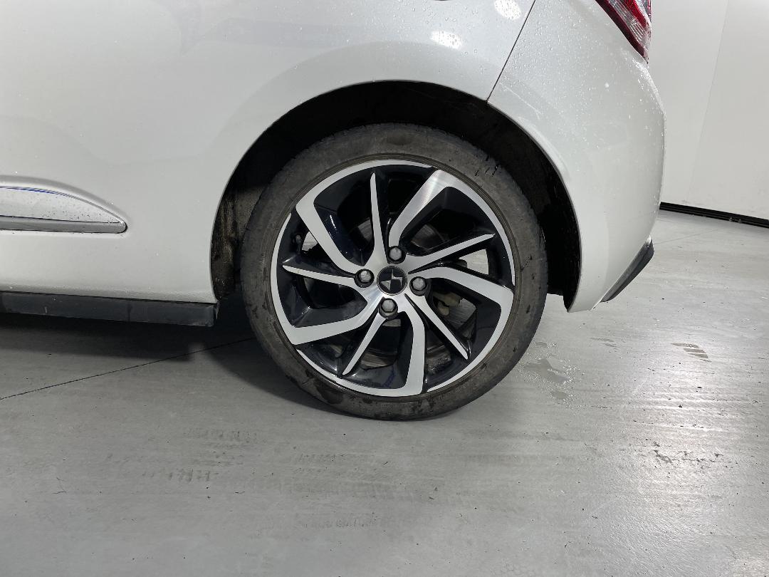 Photo '11' of Citroen DS3