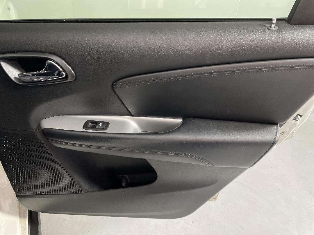 Photo '19' of Dodge Journey Photo '19' of Dodge Journey