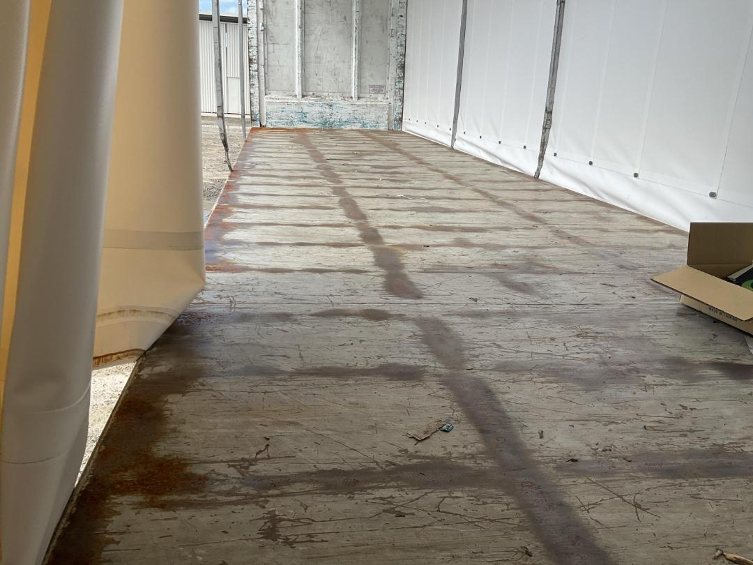 Photo '13' of Domett E2001 PH Curtainsider Full