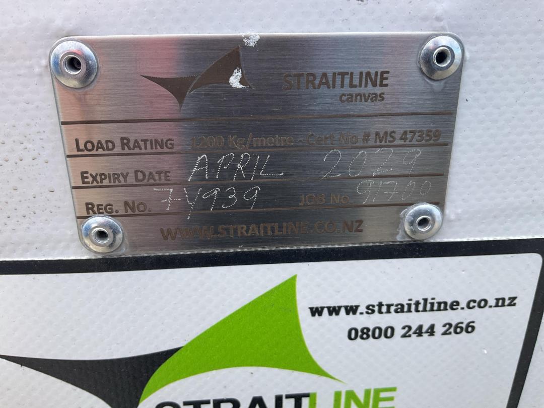 Photo '37' of Domett E2001 PH Curtainsider Full