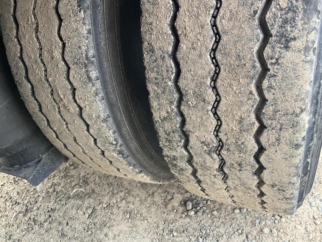 Photo '22' of Domett E2001 PH Curtainsider Full