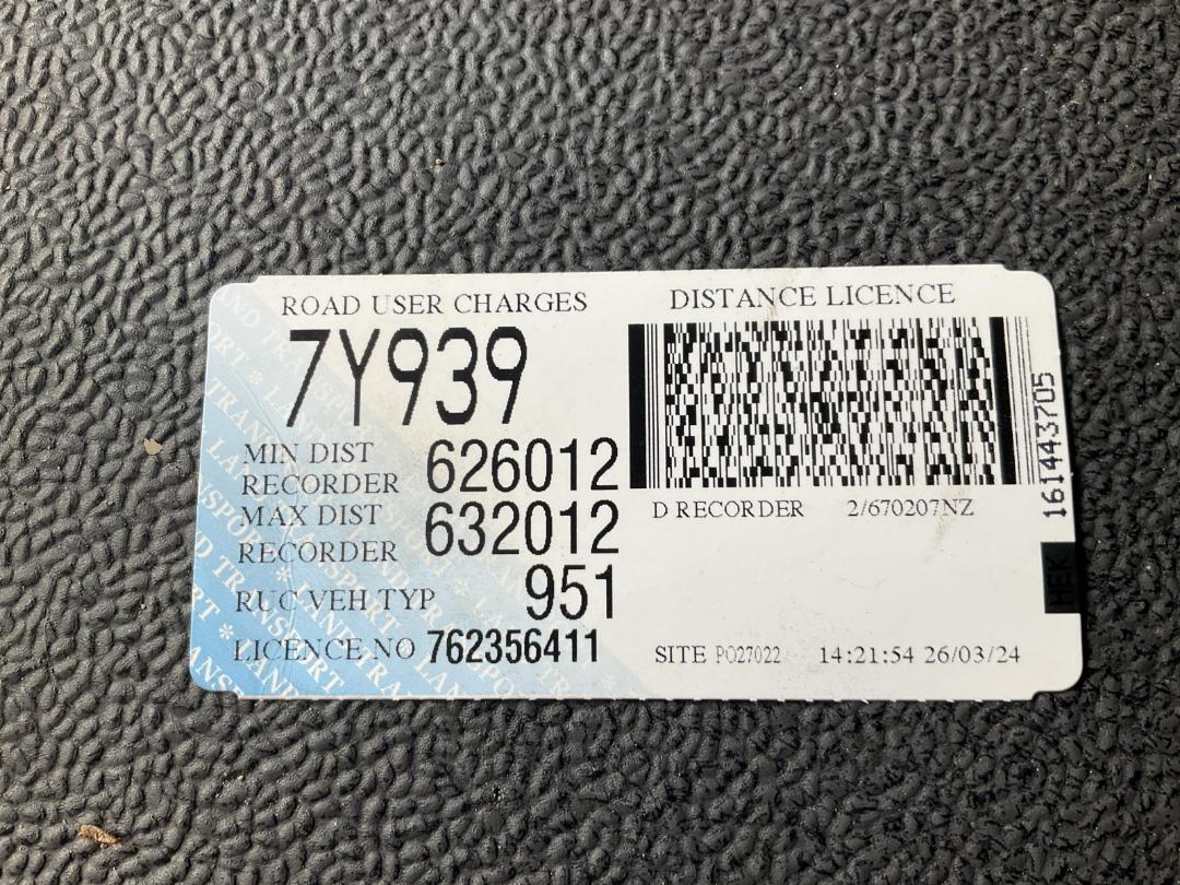 Photo '31' of Domett E2001 PH Curtainsider Full