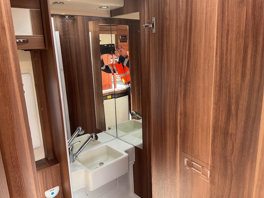 Photo '17' of Fiat Ducato Autoroller 746 Motorhome