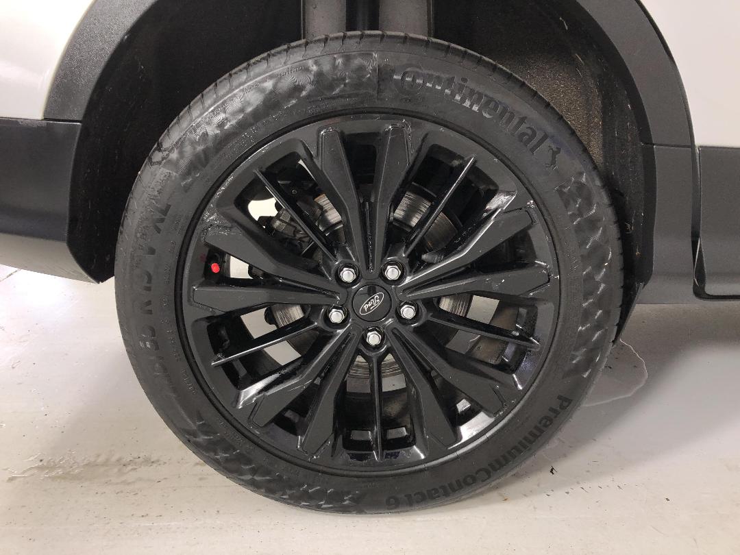 Photo '12' of Ford Escape