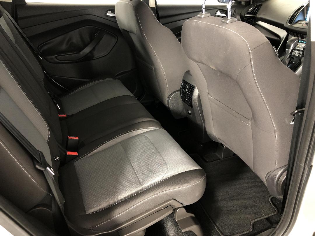 Photo '20' of Ford Escape