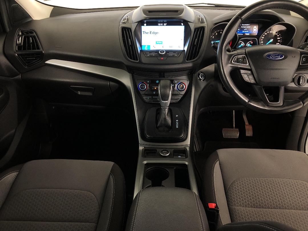 Photo '17' of Ford Escape