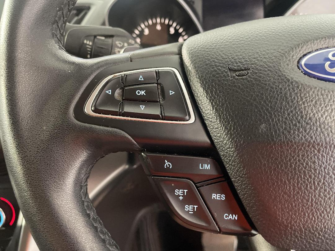 Photo '26' of Ford Escape