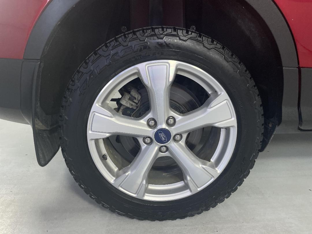 Photo '12' of Ford Escape