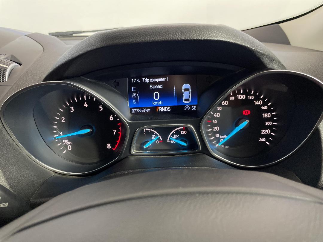 Photo '21' of Ford Escape