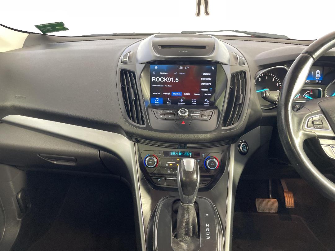 Photo '18' of Ford Escape