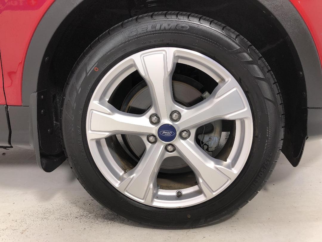 Photo '9' of Ford Escape