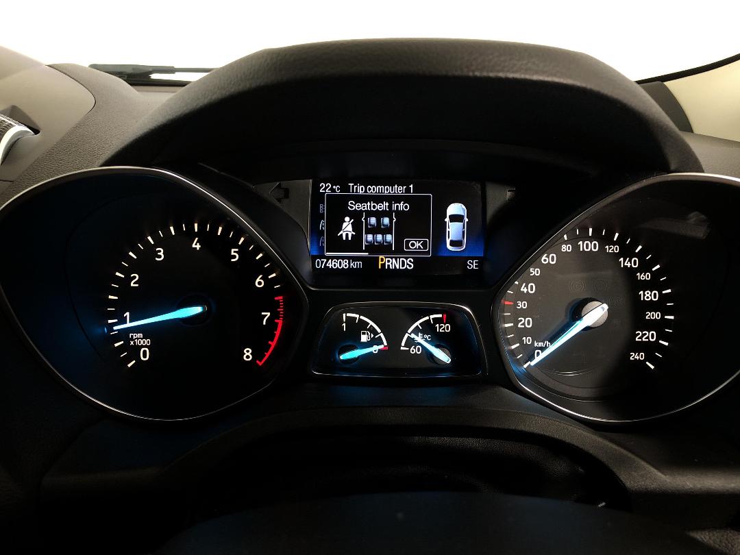 Photo '21' of Ford Escape