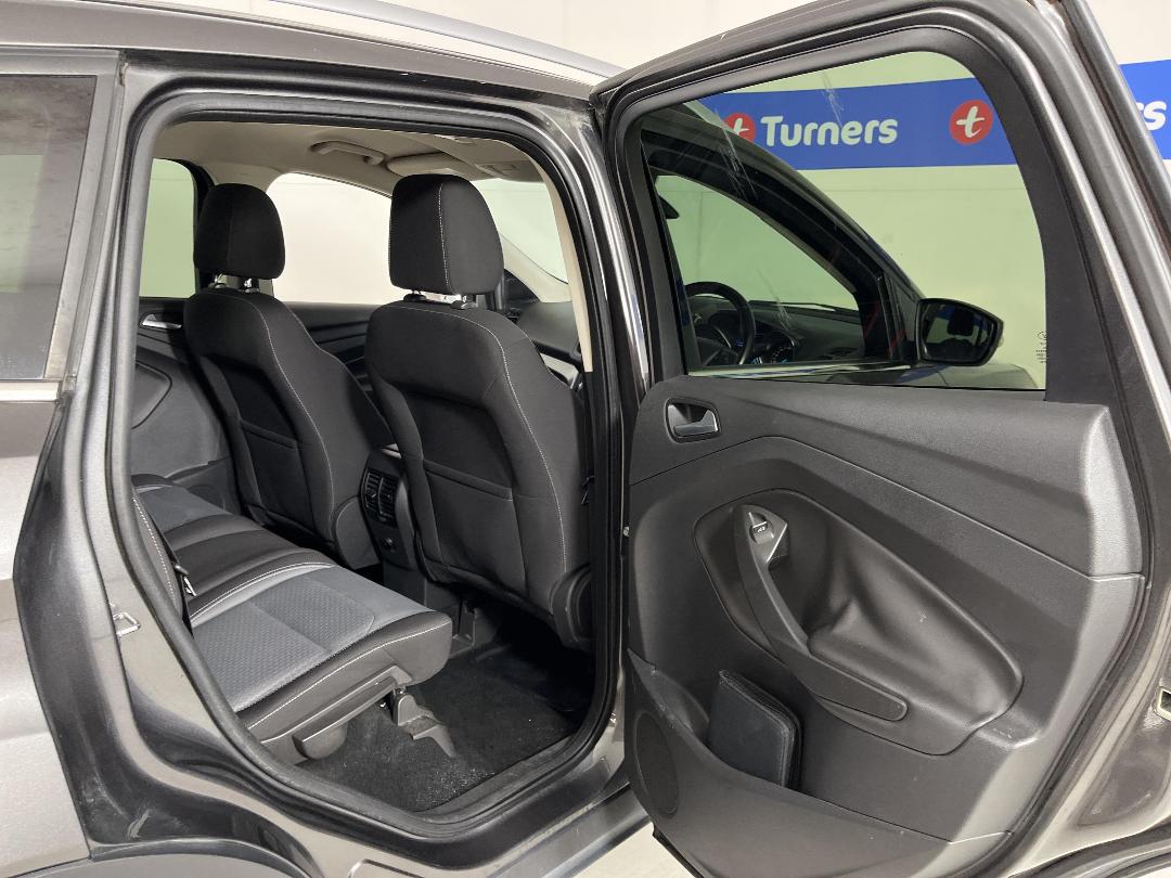 Photo '19' of Ford Escape