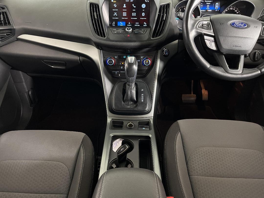 Photo '23' of Ford Escape