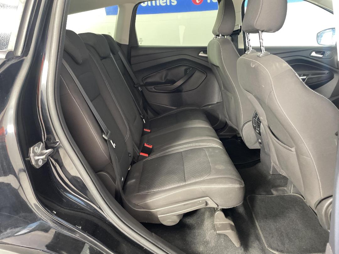 Photo '20' of Ford Escape