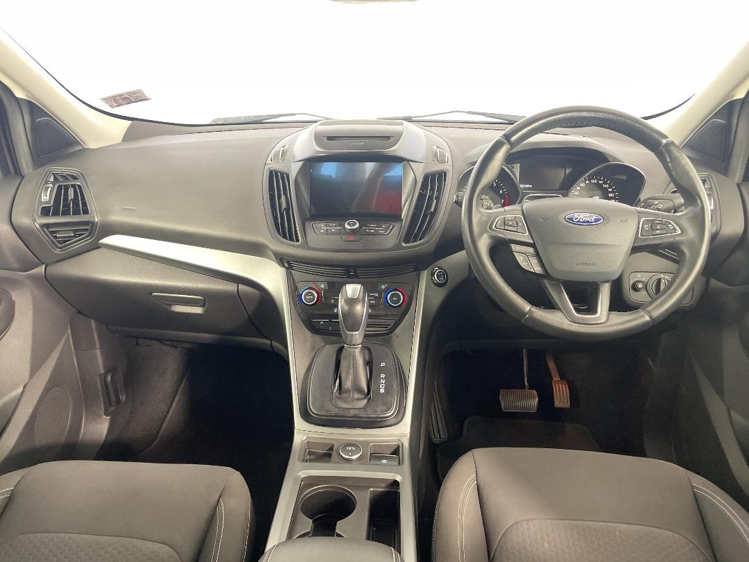 Photo '17' of Ford Escape