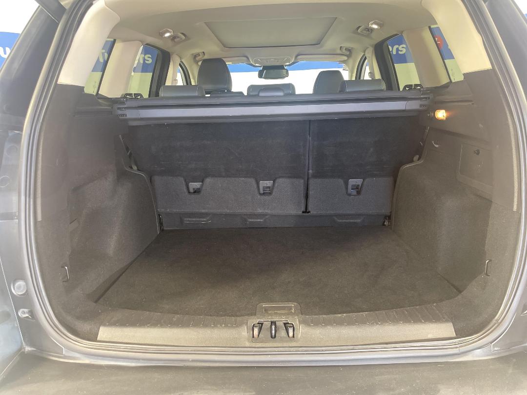 Photo '14' of Ford Escape