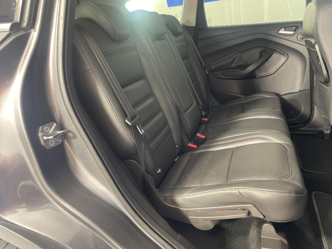 Photo '20' of Ford Escape