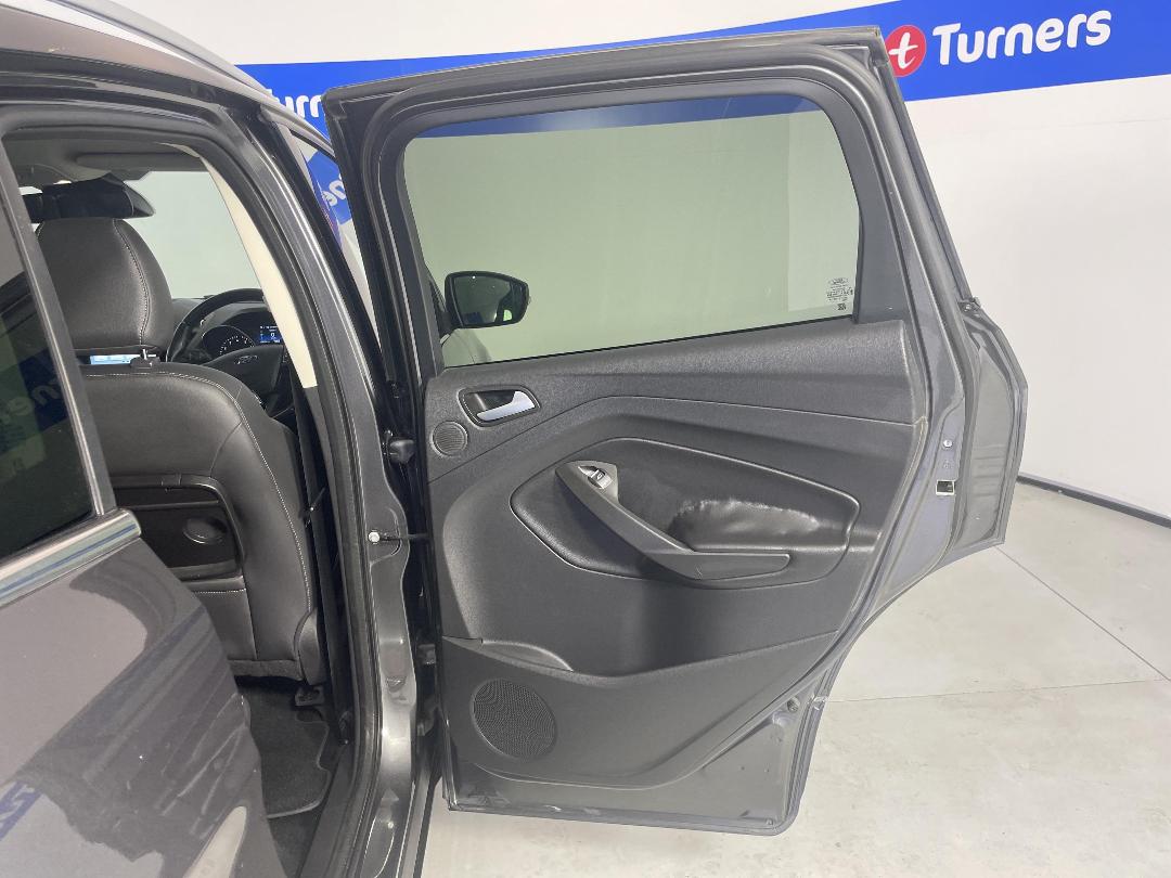 Photo '19' of Ford Escape