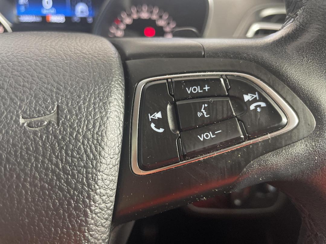 Photo '27' of Ford Escape