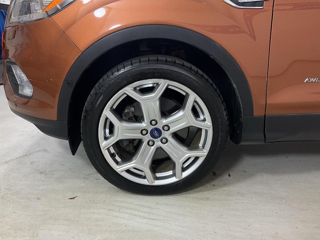 Photo '10' of Ford Escape Photo '10' of Ford Escape