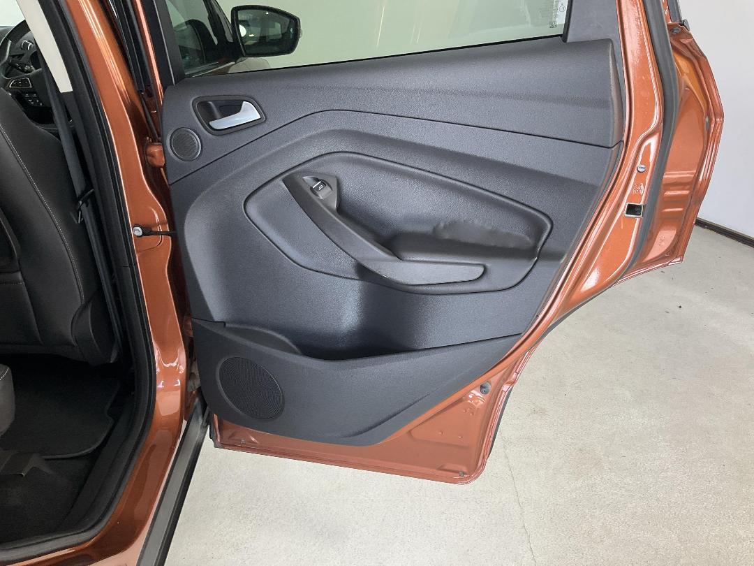 Photo '19' of Ford Escape Photo '19' of Ford Escape