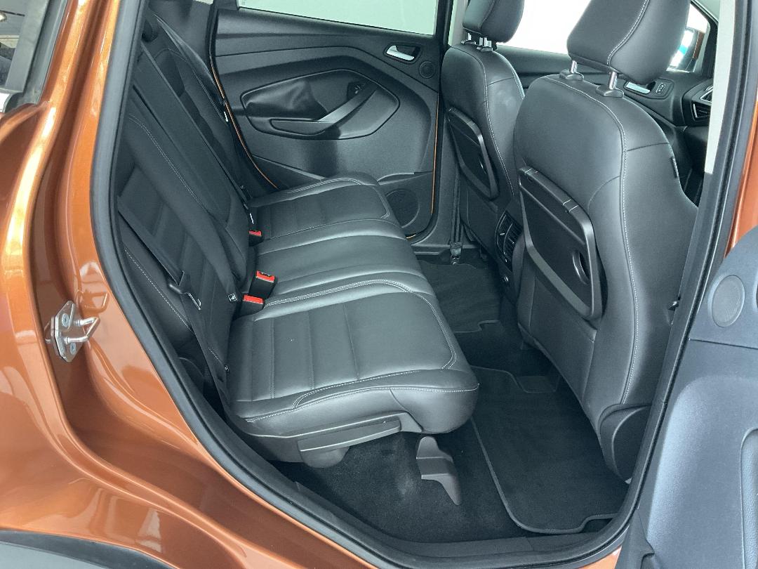 Photo '20' of Ford Escape Photo '20' of Ford Escape