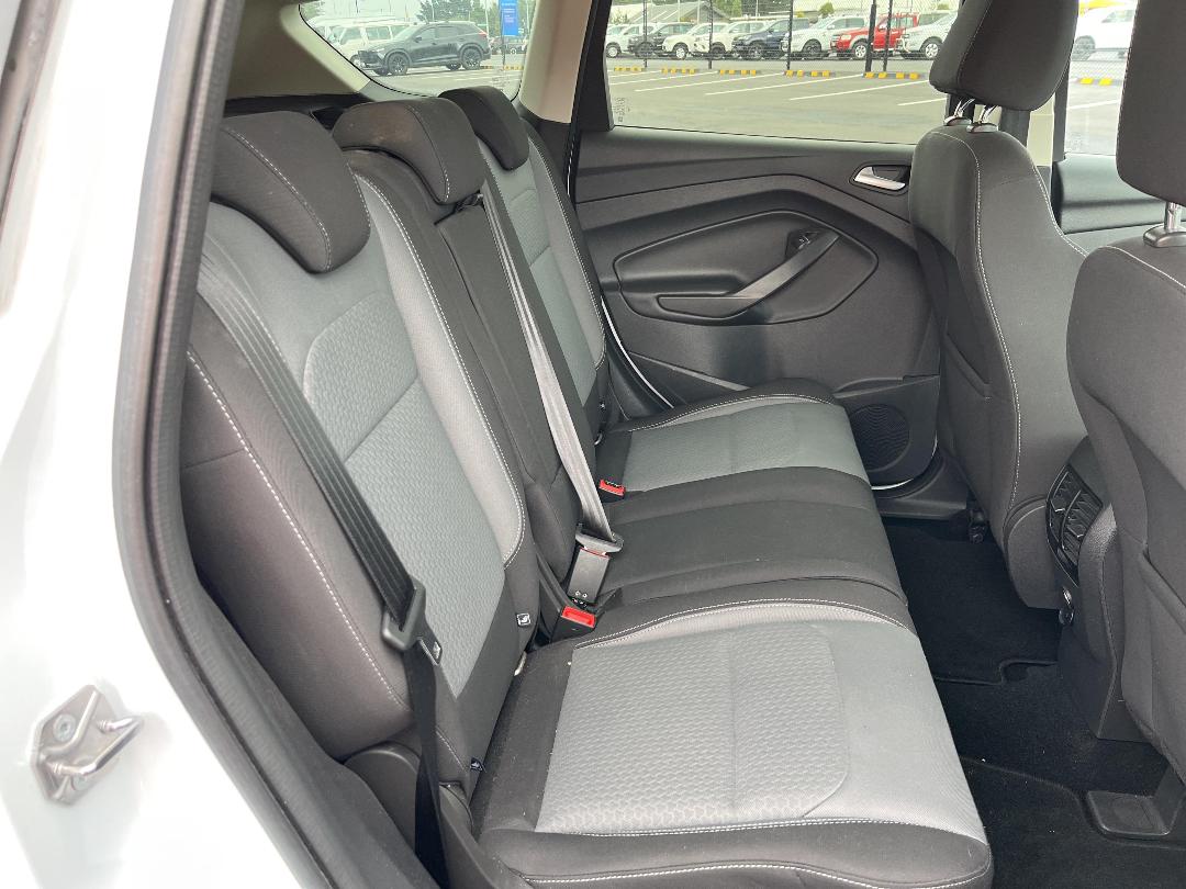 Photo '18' of Ford Escape Trend FWD Petrol