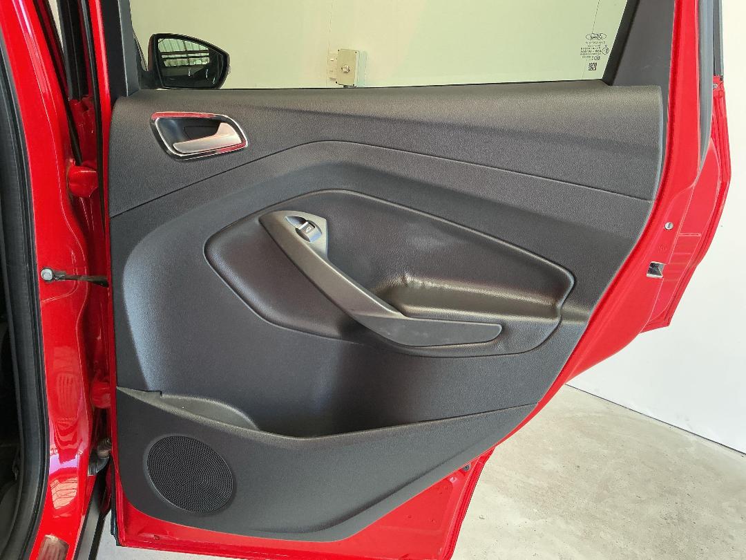 Photo '19' of Ford Escape Photo '19' of Ford Escape