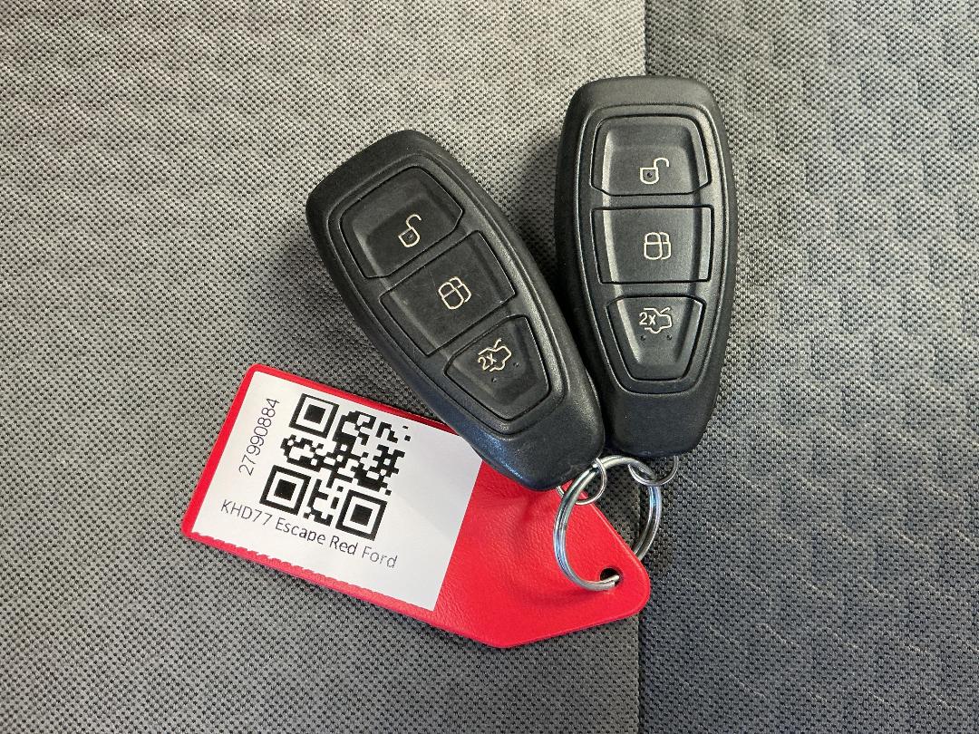 Photo '22' of Ford Escape Photo '22' of Ford Escape