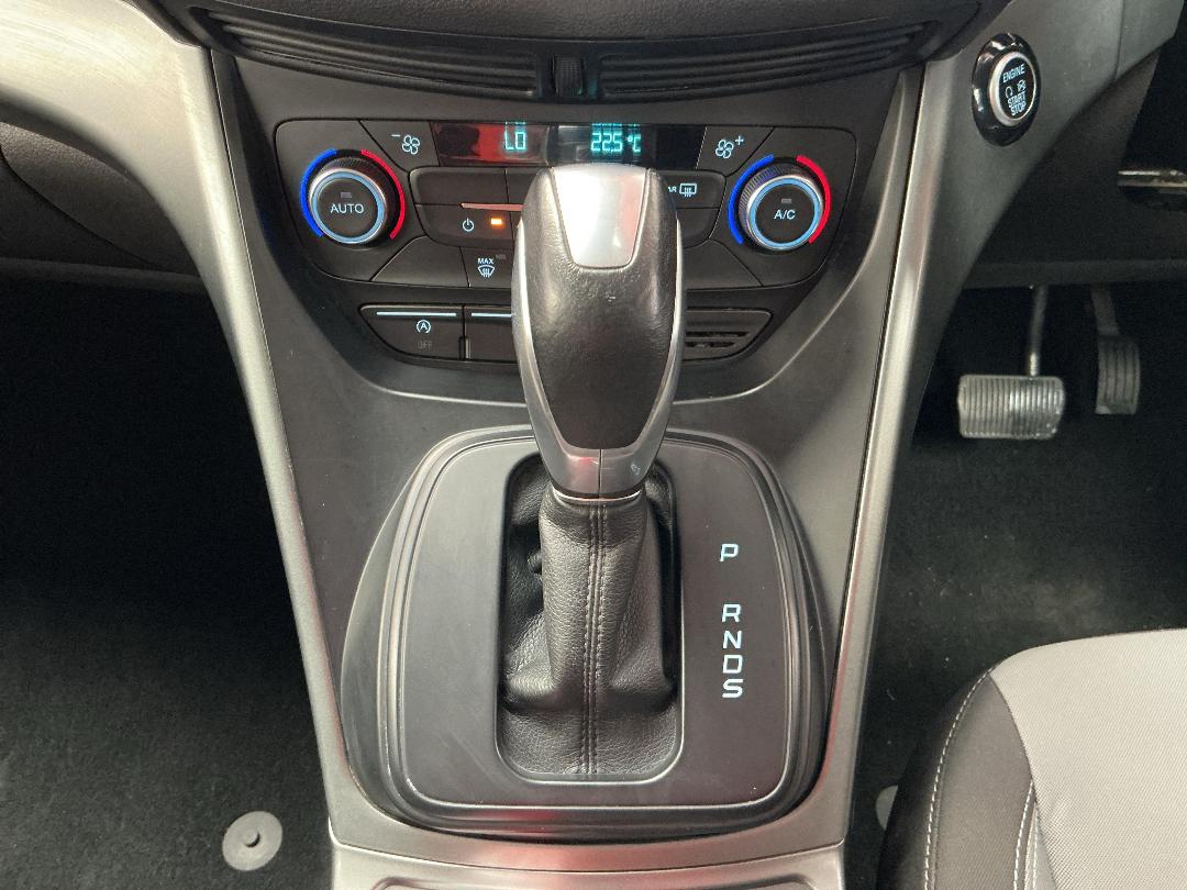 Photo '23' of Ford Escape Photo '23' of Ford Escape