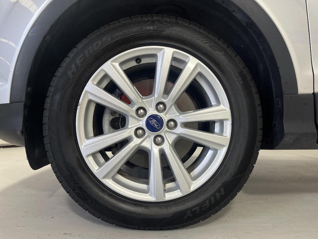 Photo '10' of Ford Escape Photo '10' of Ford Escape