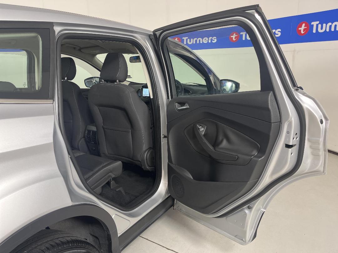 Photo '19' of Ford Escape Photo '19' of Ford Escape