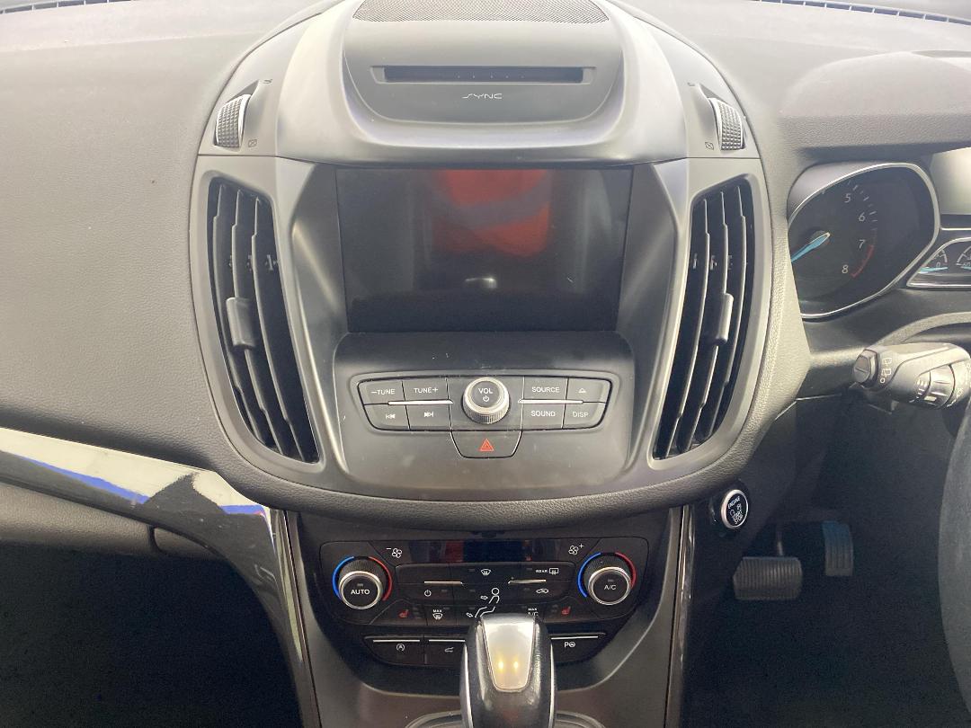 Photo '18' of Ford Escape